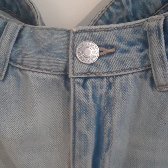 Jeans - Picture 2 of 4